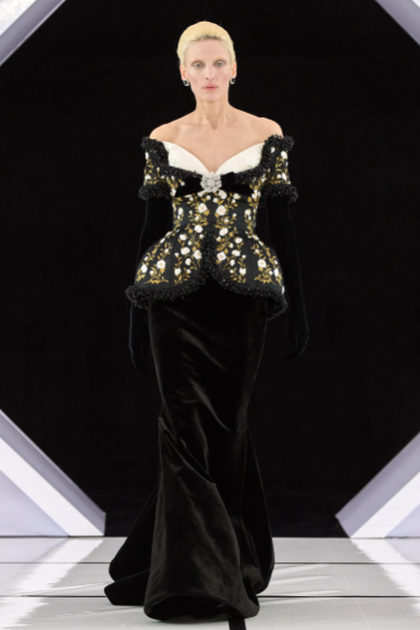 a model wearing the Richard Quinn AW26 collection