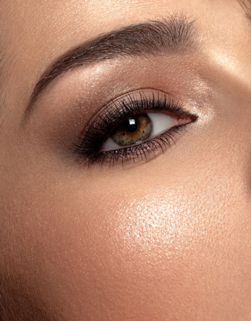 a lady on a bold eye look for night out